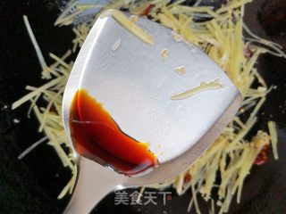 土豆丝炒梅豆的做法步骤：8