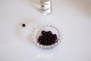 黑醋栗司康+黑醋栗鸡尾酒的做法步骤：2