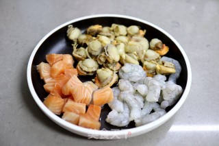 关西风味海鲜煎饼的做法步骤：1