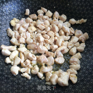 糖醋鸡丁的做法步骤：5
