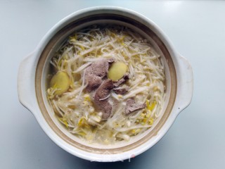 豆芽猪肝汤的做法步骤：7