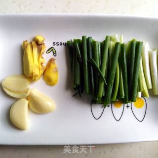 酱油鸡的做法步骤：1