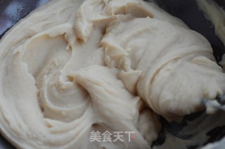 KITTY巧克力桃山皮月饼的做法步骤：2
