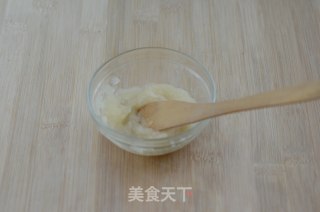 哈密瓜慕斯的做法步骤：2