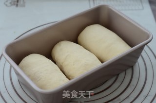 汤种葱香牛肉肠面包的做法步骤：8