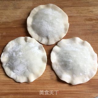 饺子皮韭菜小饼的做法步骤：4