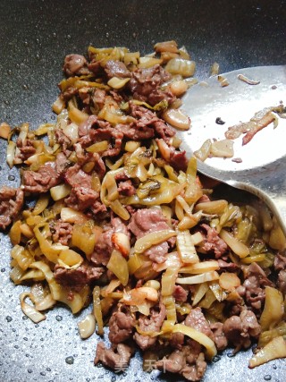 酸菜牛肉的做法步骤：7