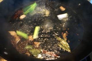 啤酒炖脊骨的做法步骤：3