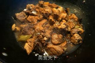 啤酒炖脊骨的做法步骤：7