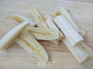 油炸脆皮香蕉的做法步骤：3