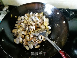 蒜蓉花甲的做法步骤：7