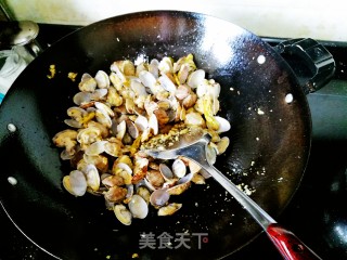 蒜蓉花甲的做法步骤：8