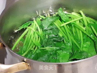 简易石锅拌饭的做法步骤：1