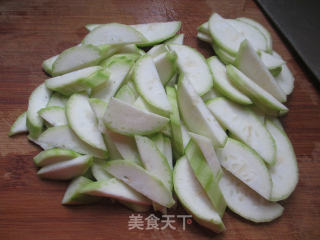 鸡胸肉炒夜开花的做法步骤：3