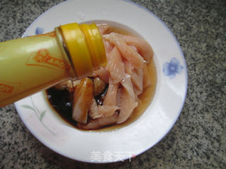 鸡胸肉炒夜开花的做法步骤：6