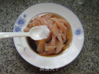 鸡胸肉炒夜开花的做法步骤：7