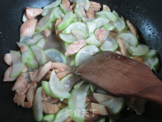 鸡胸肉炒夜开花的做法步骤：12