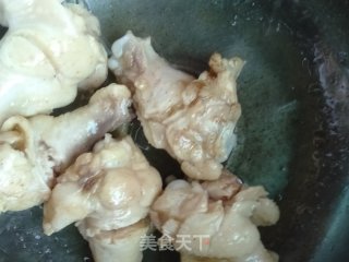 红烧鸡翅根的做法步骤：4
