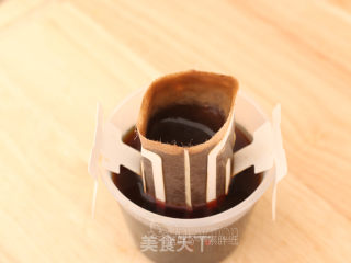 摩卡咖啡坚果小面包的做法步骤：1