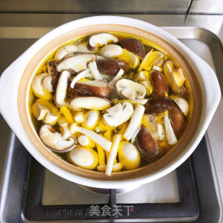 菌菇鸡汤的做法步骤：4