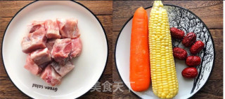 玉米萝卜排骨汤的做法步骤：1