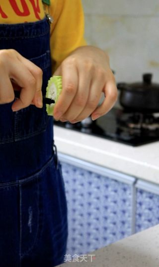 早渔人家|苦瓜酿鱼丸的做法步骤：2