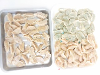 土豆肉馅水饺 豇豆肉馅水饺 胡萝卜肉馅水饺的做法步骤：6