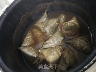 牛肉肠香菇粽子的做法步骤：15