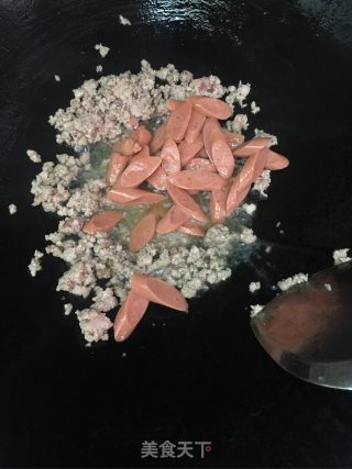 火腿肠肉末炒黄瓜的做法步骤：5