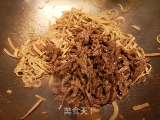 牛肉干豆腐丝儿的做法步骤：9