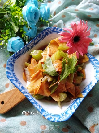 小炒豆皮的做法步骤：10