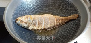 红烧黄花鱼的做法步骤：3