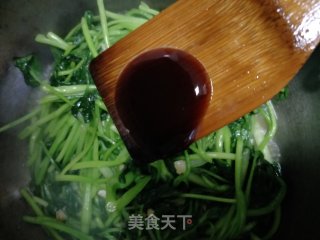 蒜爆鸡毛菜的做法步骤：4