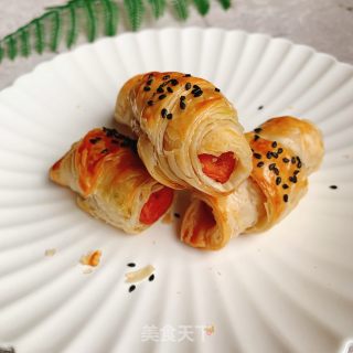 香肠酥皮卷的做法步骤：10