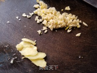 清炒蒲瓜的做法步骤：3