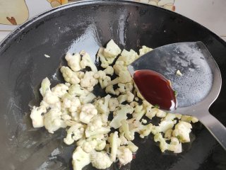 素炒菜花的做法步骤：5
