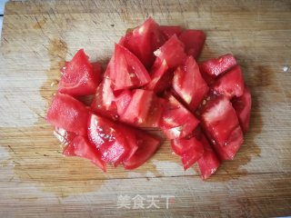 黄瓜榨菜蛋花汤的做法步骤：2