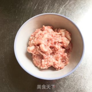肉末香菇炒韭菜的做法步骤：1