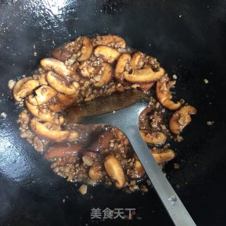 肉末香菇炒韭菜的做法步骤：6
