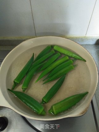 鸡蛋炒时蔬的做法步骤：3