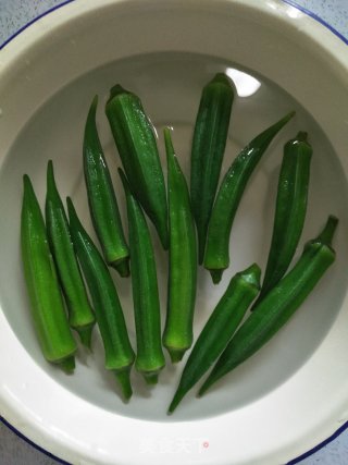 鸡蛋炒时蔬的做法步骤：4