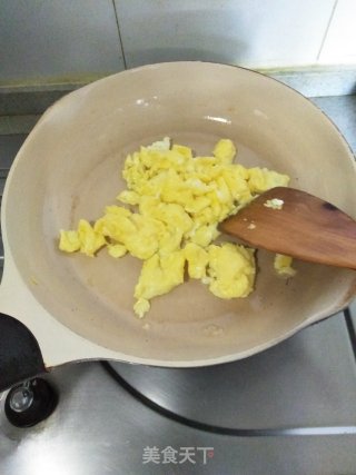 鸡蛋炒时蔬的做法步骤：8