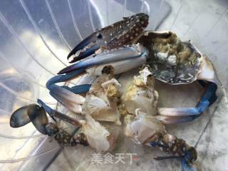 姜葱炒花蟹的做法步骤：1