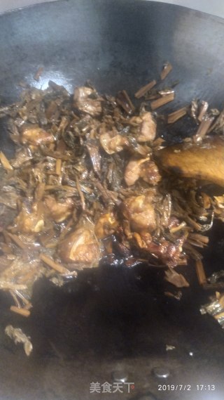 排骨焖菜干的做法步骤：4