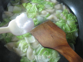 五号菜煮迷迷饺的做法步骤：7