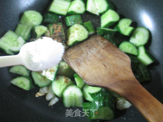 香辣青瓜的做法步骤：7