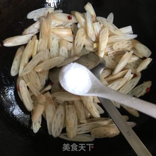 酸辣藕尖的做法步骤：5