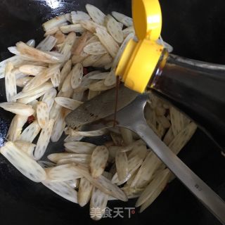 酸辣藕尖的做法步骤：6