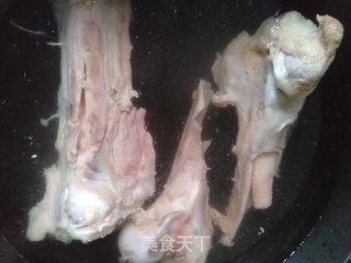 牛骨汤锅的做法步骤：7
