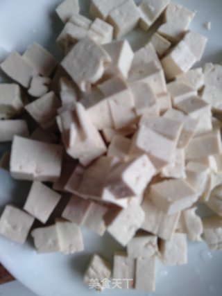 高汤炖豆腐的做法步骤：2